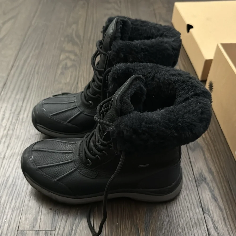 UGG women’s Adirondack Boot III. Size: 6.5. Waterproof. - Picture 2 of 9